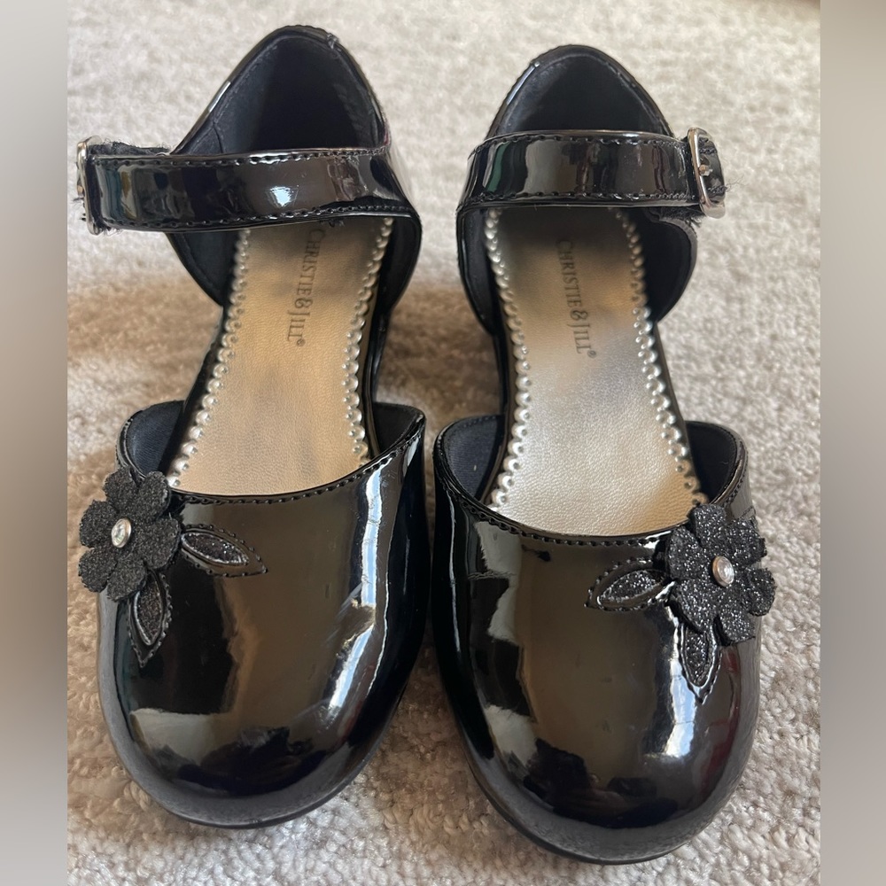 Christie & Jill Black Patent Leather Heel Dress Shoe Girls Size 10M